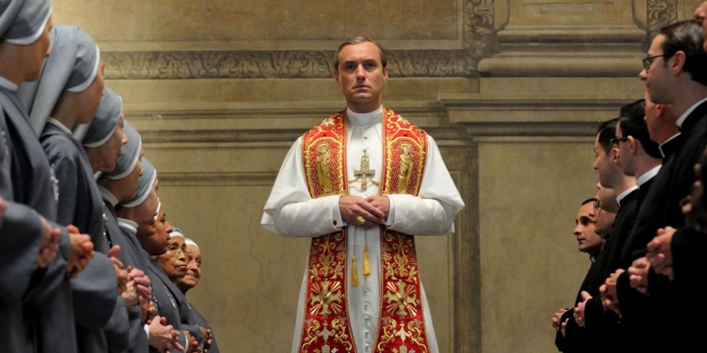 Jude-Law-in-the-Young-Pope.jpg
